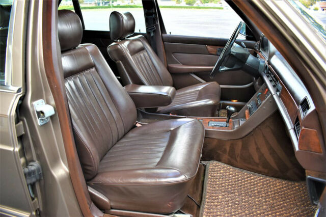 1987 Mercedes-Benz 500-Series 4 Dr - photo 13