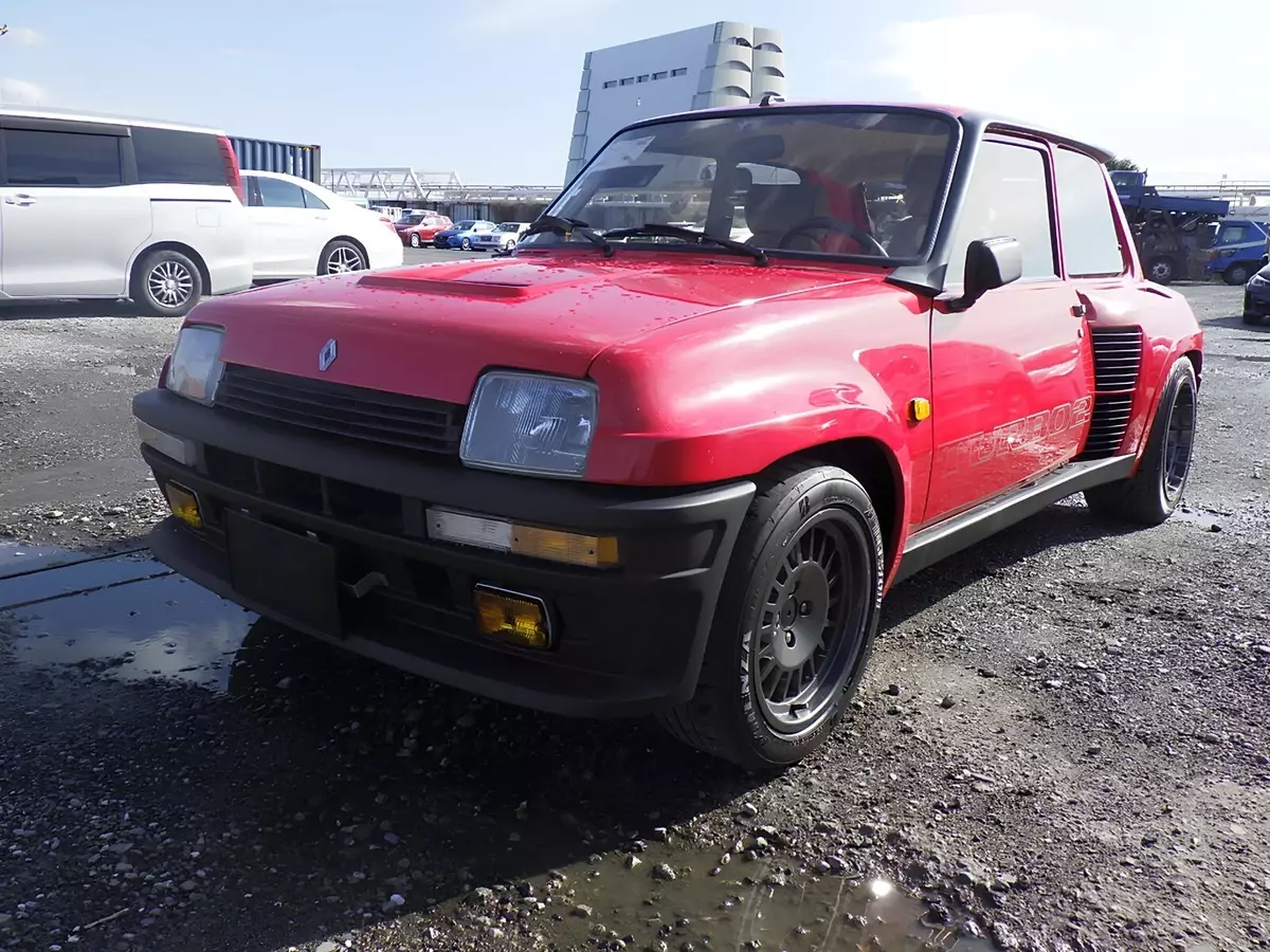 Renault 5 Turbo 2 – Iconic French Rally Legend – Collector Condition - R5 TURBO2 1983 Renault R5