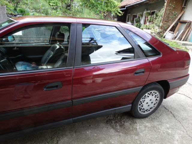 1994 Renault safrane 5 door hachback - photo 2