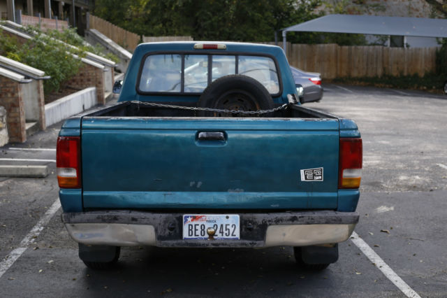 1993 Ford Ranger XLT Standard Cab Pickup 2-Door - photo 3
