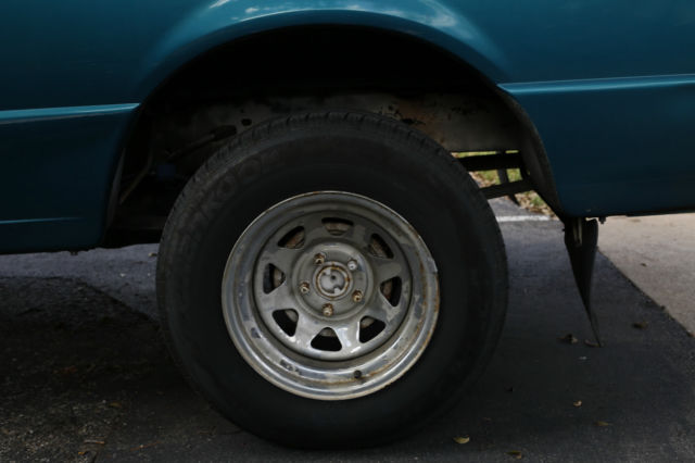 1993 Ford Ranger XLT Standard Cab Pickup 2-Door - photo 4