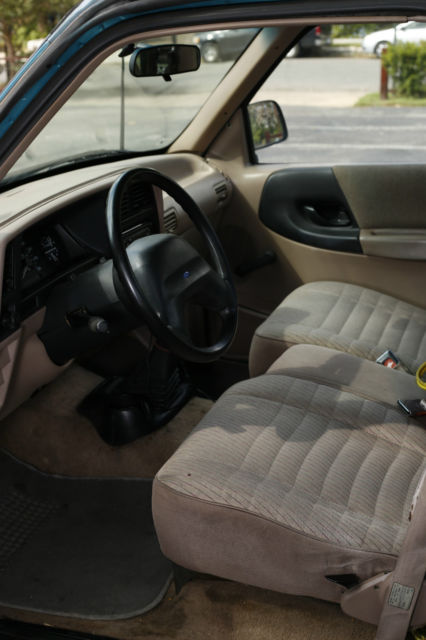 1993 Ford Ranger XLT Standard Cab Pickup 2-Door - photo 6