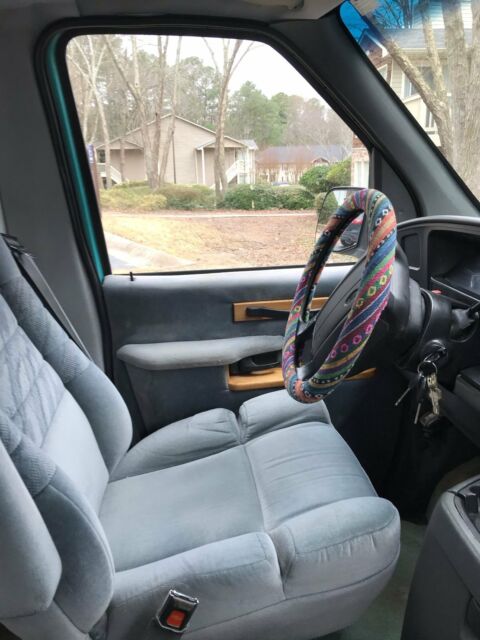 1994 Ford E-Series Van - photo 5
