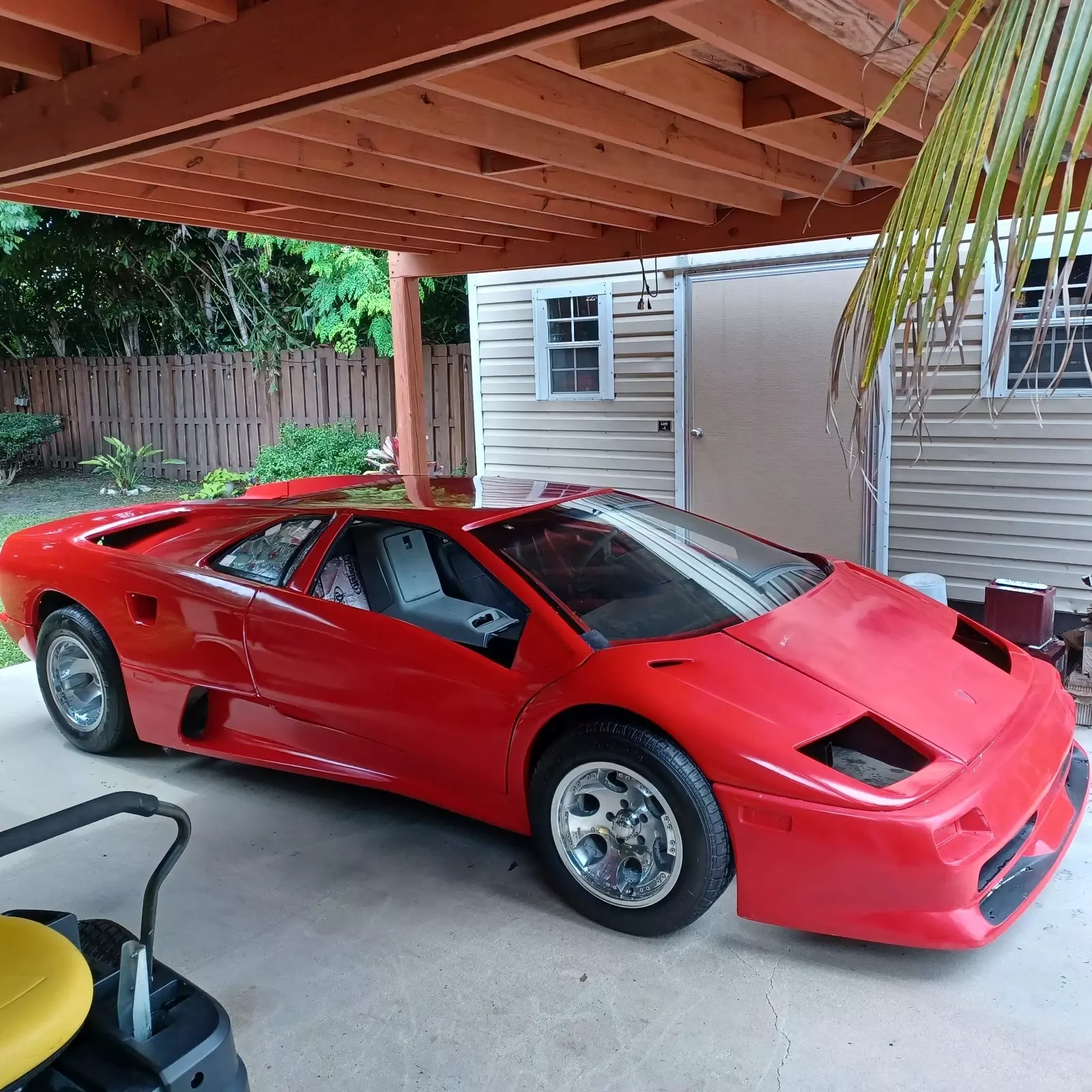 Replica Lamborghini Diablo In Stretch Fiero Chassis 1985 Replica/Kit Makes Pontiac