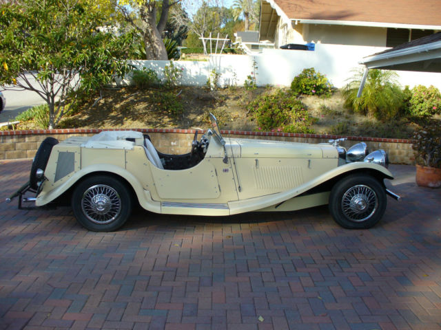 Replica of a 1939 Jaguar SS100. Runs great and the motor sounds awesome. 1939 Jaguar SS100 Replica