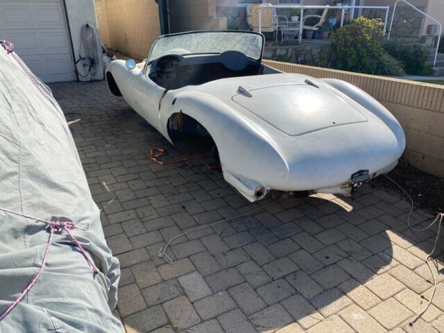 1957 Replica/Kit Makes DEVIN - photo 2