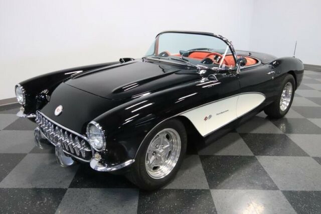 1956 Chevrolet Corvette Restomod - photo 6