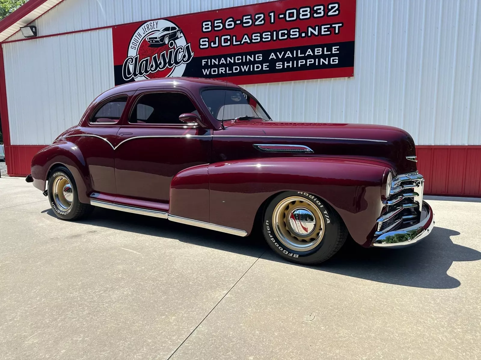 1948 Chevrolet Stylemaster Resto-Mod 350 V8 700R4 Power Steering & Brakes-A/C - photo 2