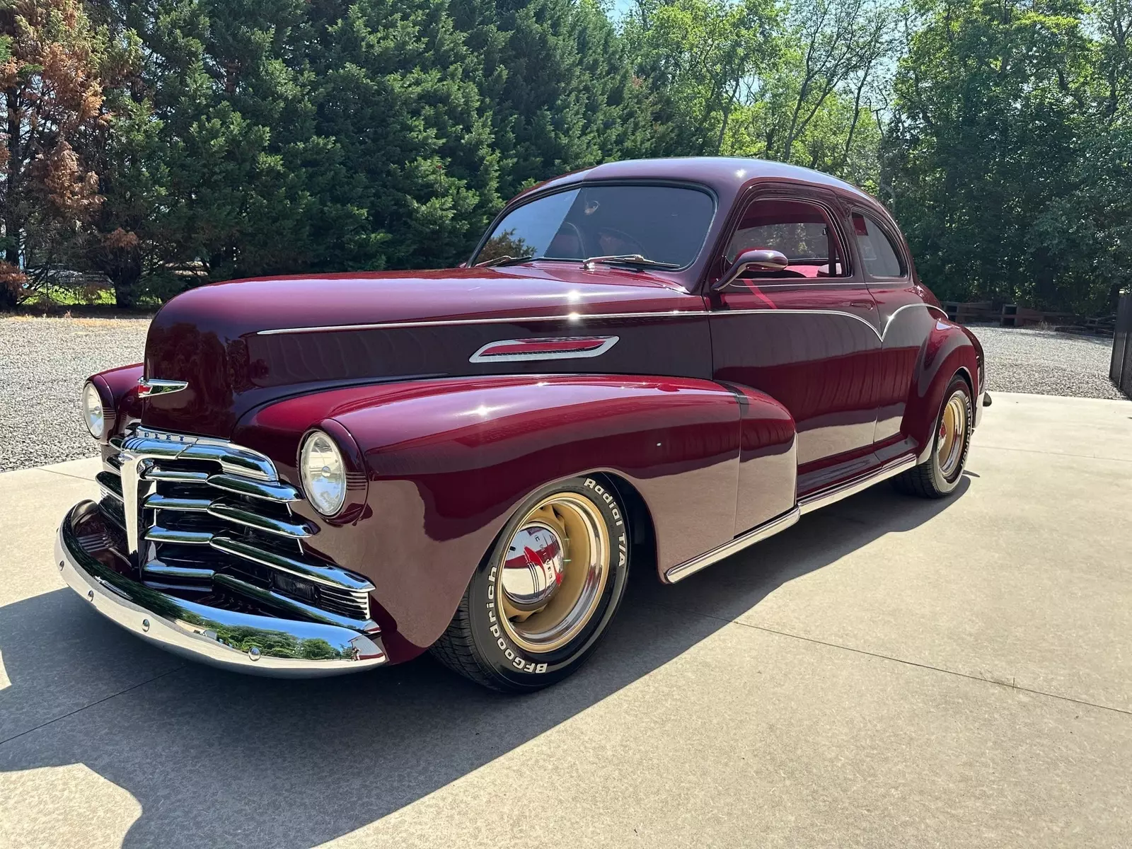 1948 Chevrolet Stylemaster Resto-Mod 350 V8 700R4 Power Steering & Brakes-A/C - photo 7