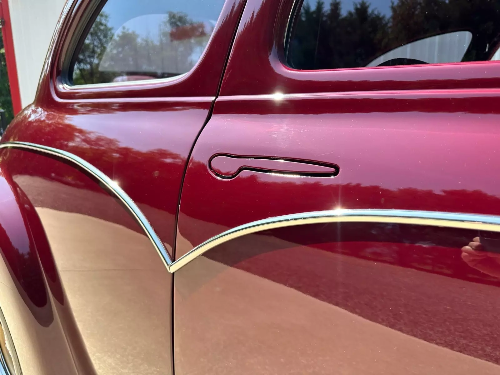 1948 Chevrolet Stylemaster Resto-Mod 350 V8 700R4 Power Steering & Brakes-A/C - photo 8