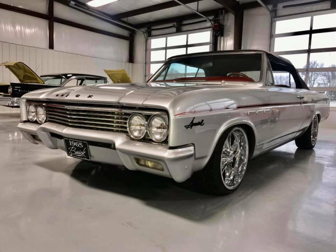 RESTO MOD CONVERTIBLE. LS1, POWER STEERING, POWER DISC BRAKES, AC, POWER TOP 1965 Buick Special CONVERTIBLE