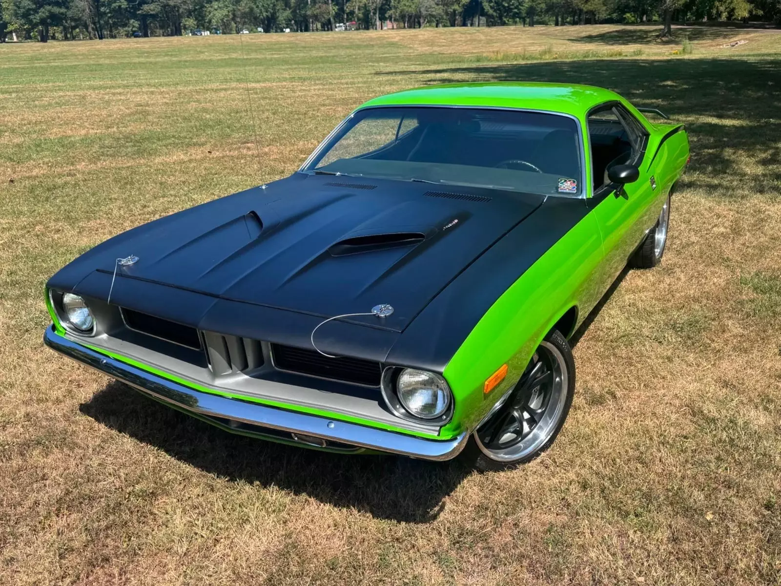 1973 PLYMOUTH BARRACUDA RESTOMOD