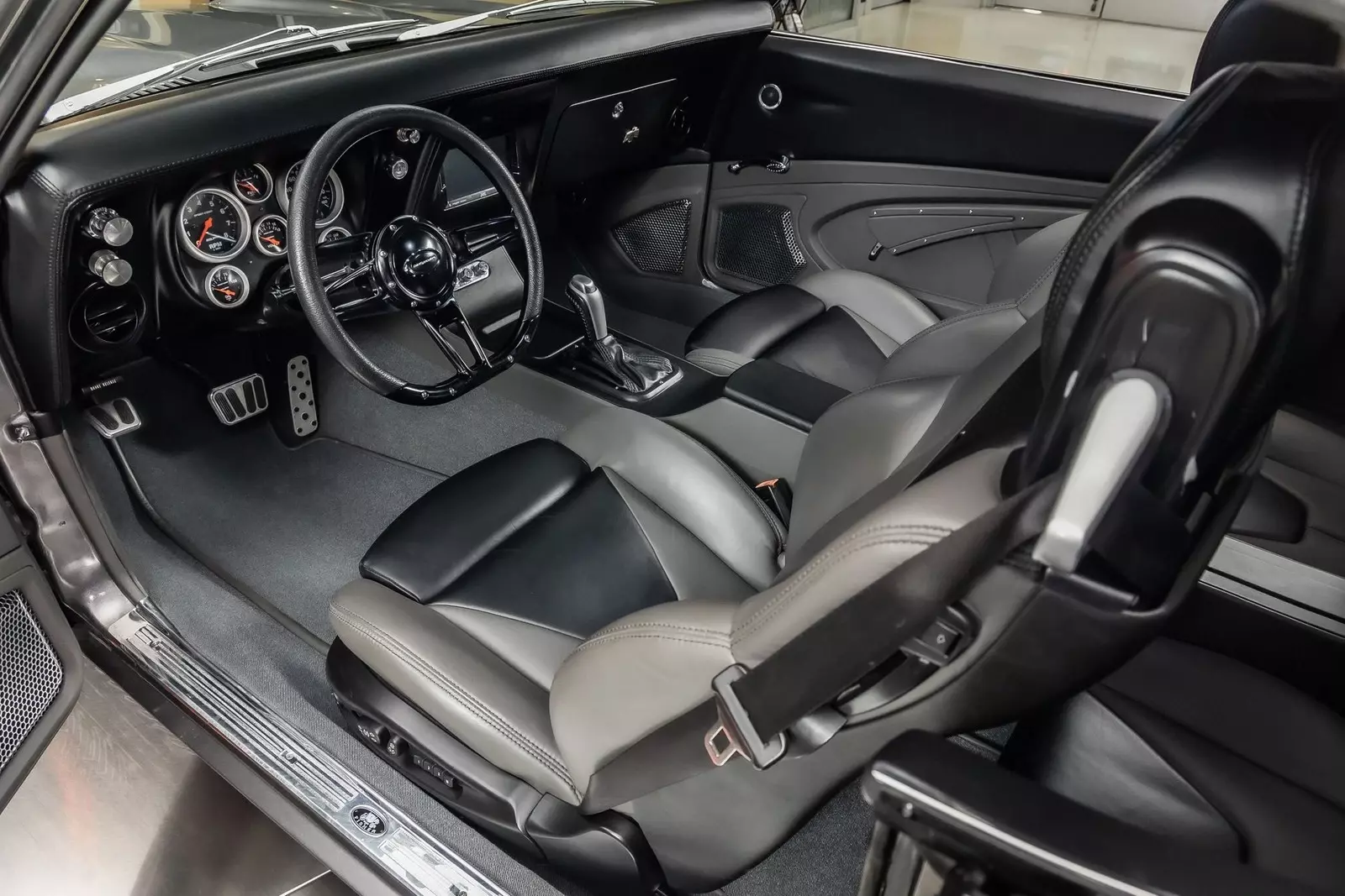 1968 Pontiac Firebird Restomod - photo 3