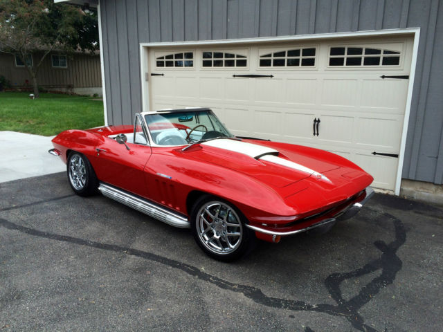 1965 Chevrolet Corvette - photo 2