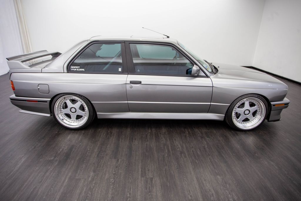 1988 BMW M3 - photo 6