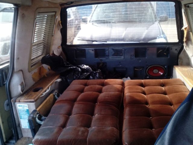 1984 Dodge Caravan - photo 7