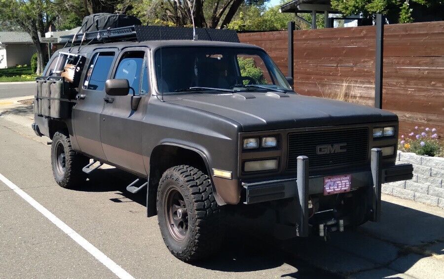 1989 GMC Suburban - photo 2