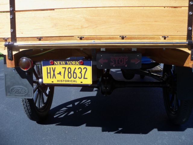 1923 Ford Model T stake side flat bed - photo 11