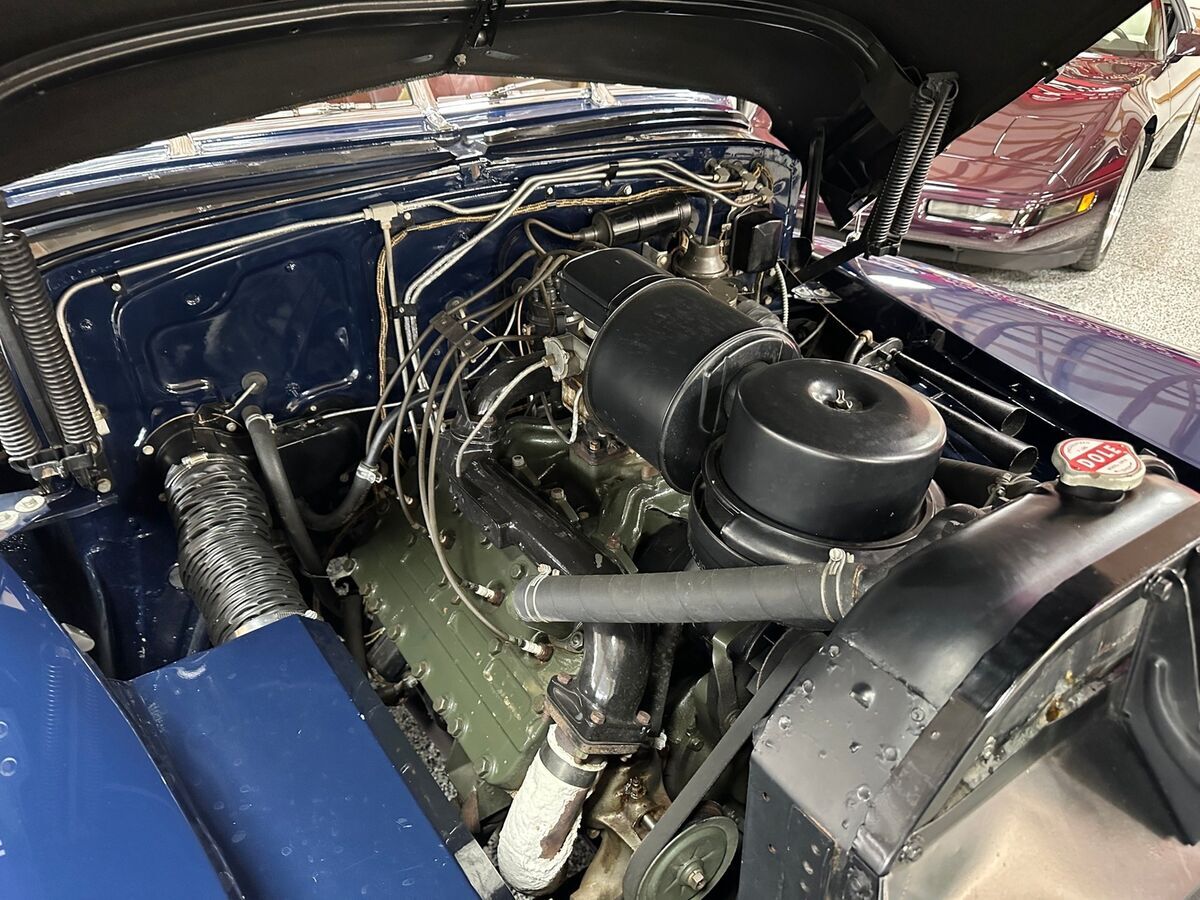 1947 Cadillac Series 62 Convertible Senior Award Winner Beautiful! - photo 11