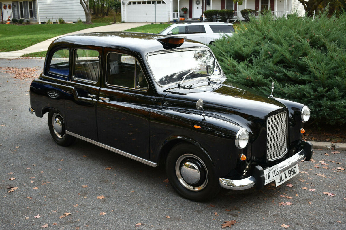 RESTORED 1966 AUSTIN FX4D LONDON, UK TAXICAB DIESEL AUTOMATIC, EX. COND. video 1966 Austin LONDON TAXI FX4D RESTORED