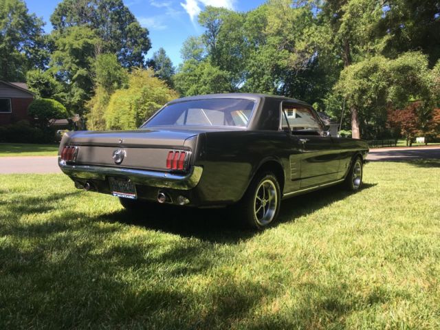 1966 Ford Mustang - photo 2