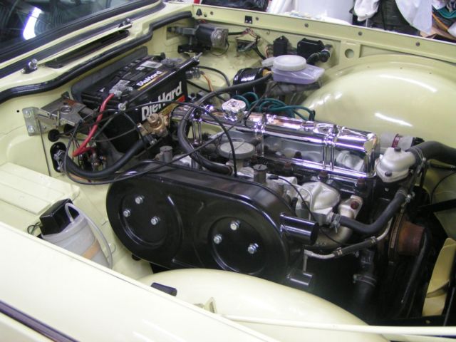 Restored 1968 Triumph TR250, 4-speed, Jasmine Yellow, 59,365 original mi. 1968 Triumph Other