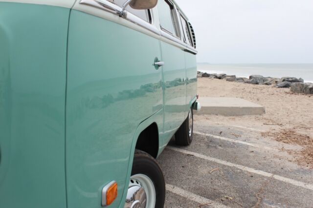 1971 Volkswagen Bus/Vanagon Deluxe - photo 4