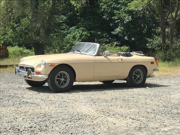 1974 MG MGB - photo 2