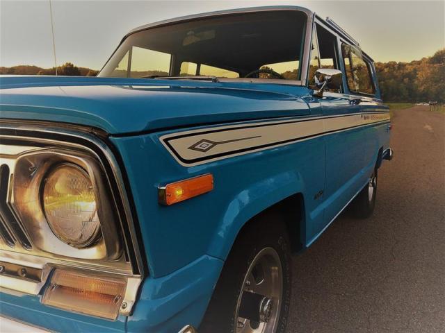 Restored 1975 Jeep Cherokee 35,000 miles RUST FREE 1975 Jeep Cherokee S