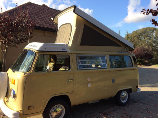 Restored 1978 Volkswagen VW Westfalia Bus with Propex Custom Heating System 1978 Volkswagen Bus/Vanagon Dakota Beige
