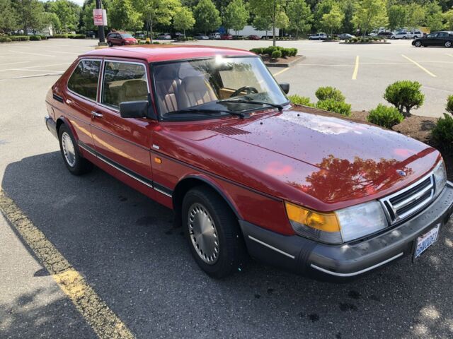 1988 Saab 900 Base