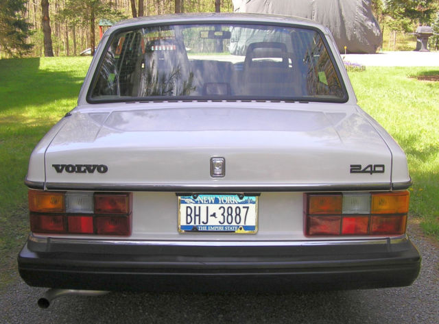 1991 Volvo 240 DL - photo 4