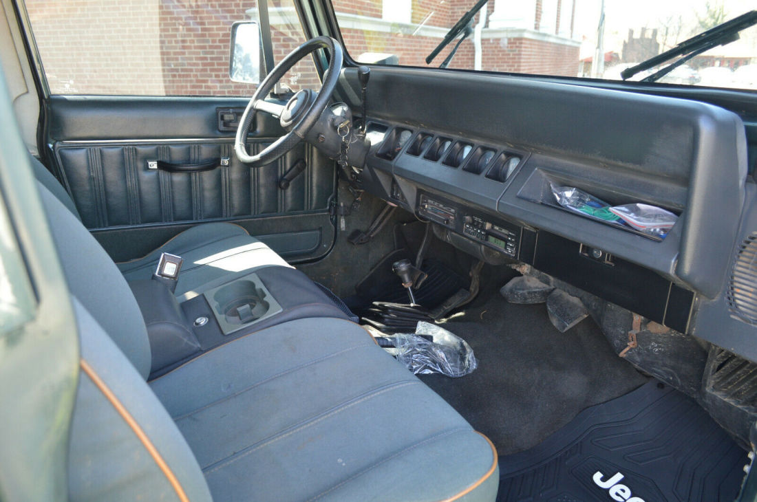 1994 Jeep Wrangler Sahara - photo 13
