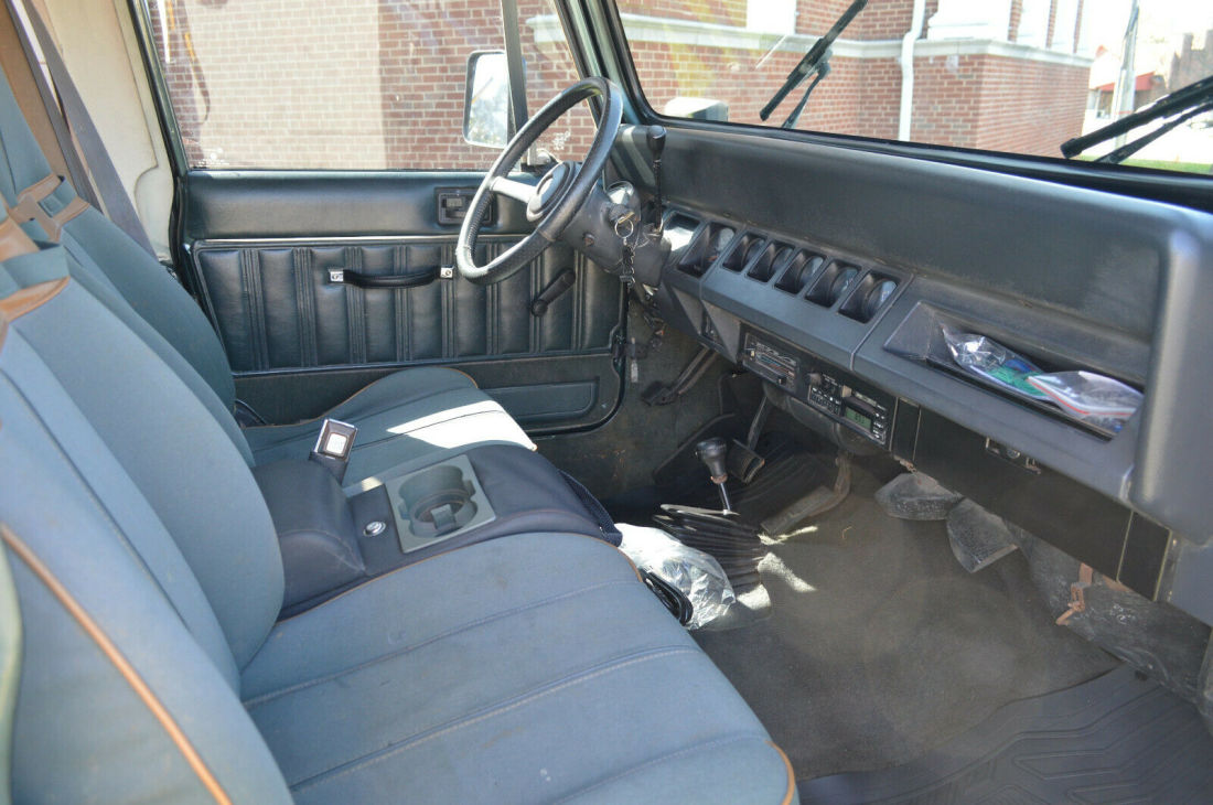 1994 Jeep Wrangler Sahara - photo 9