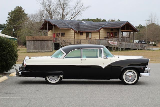 1955 Ford Fairlane Victoria - photo 4