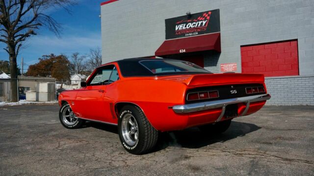 1969 Chevrolet Camaro SS396 - photo 5