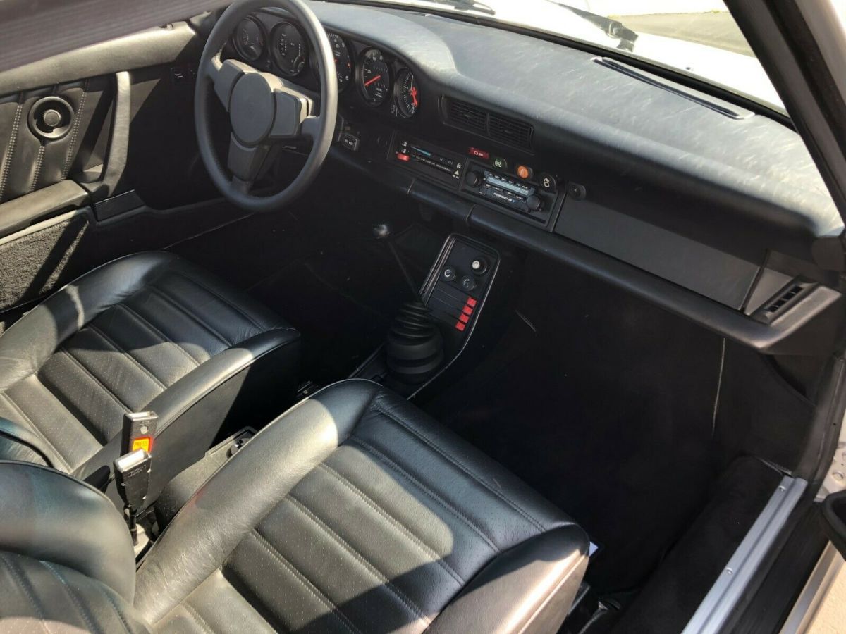 1977 Porsche 911 - photo 10