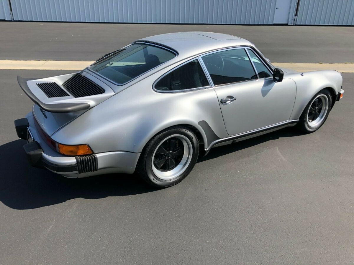 1977 Porsche 911 - photo 5