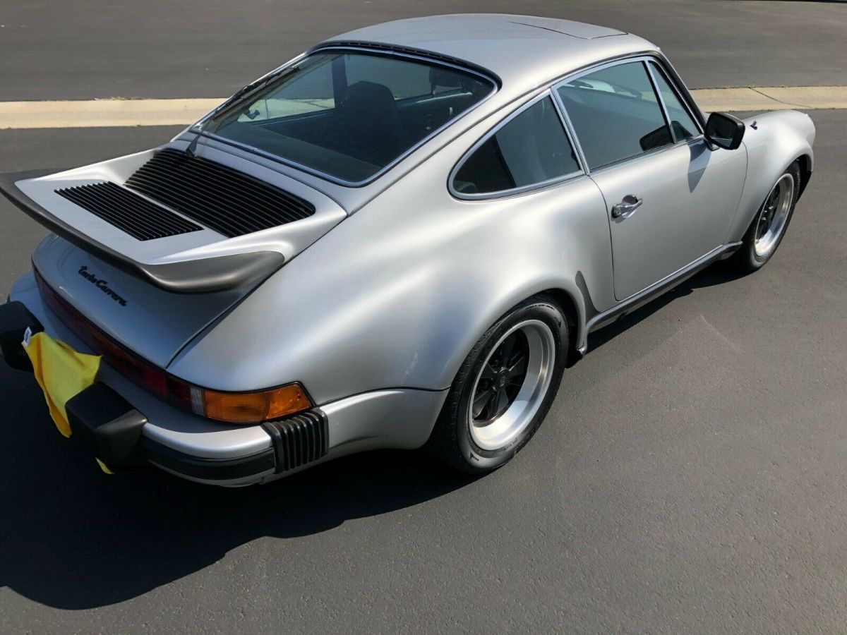 1977 Porsche 911 - photo 8
