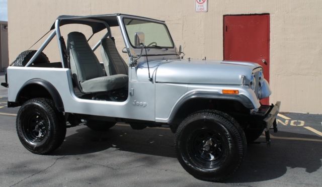 RESTORED ALL NEW TURN KEY RUST FREE 86 BEST YEAR 4 SPEED 4X4 4.2 RENEGADE 1986 Jeep CJ-7 2dr