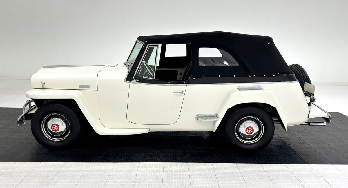 1949 Willys Jeepster - photo 3