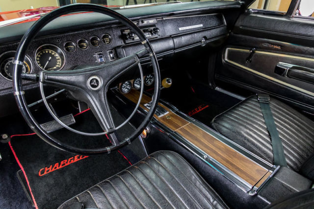 1970 Dodge Charger 500 - photo 2