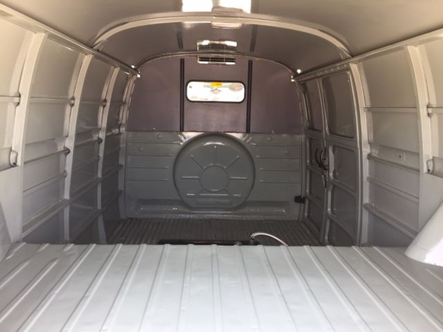 1960 Volkswagen Bus/Vanagon PANEL VAN - photo 8