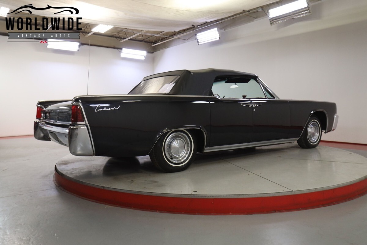 1962 Lincoln Continental Convertible - photo 10