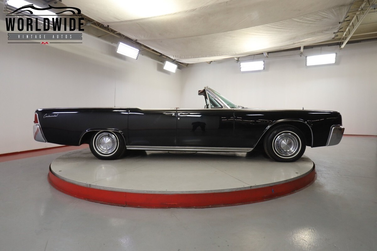 1962 Lincoln Continental Convertible - photo 4