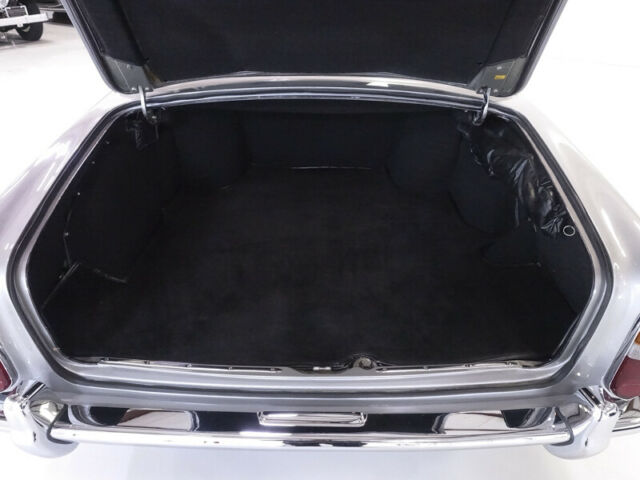 1967 Rolls-Royce Silver Shadow Multi-show winner! 38,494 actual miles! - photo 10