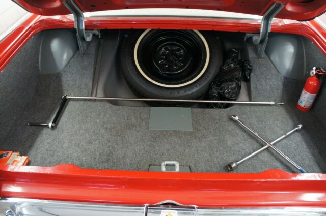 1961 Ford Thunderbird Restored W/ Upgrades - photo 11