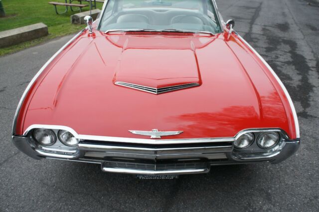 1961 Ford Thunderbird Restored W/ Upgrades - photo 5