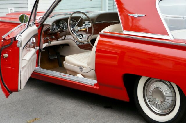 1961 Ford Thunderbird Restored W/ Upgrades - photo 7