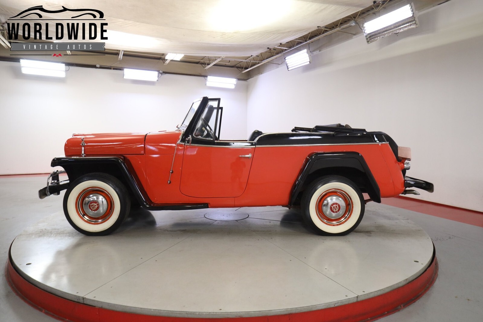1950 Willys Jeepster - photo 3